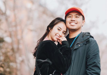 5 Pose Mesra Clairine Clay dan Jojo Suherman Saat Liburan di Korea!