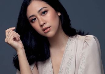 5 Gaya Paling Kece Sherina Munaf Untuk Kondangan atau Acara Formal!