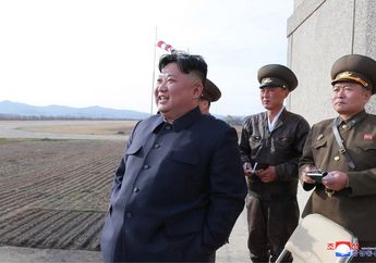 Dikenal Sebagai Pemimpin yang Bengis, Ternyata Kim Jong Un Juga Kerap Umbar Tawa di Depan Kamera Lho! Deretan Foto Ini Jadi Buktinya...