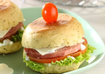 Resep Muffin Burger Enak Ini Bikin Si Kecil Semangat Habiskan Menu Sarapannya