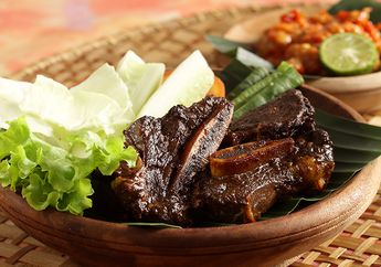 Bingung Masak Apa Besok? Coba Saja Sedapnya Resep Iga Penyet Ini