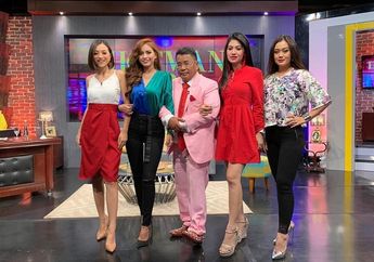 Biasa Rangkul Wanita Cantik, Begini Reaksi Hotman Paris Saat Hendak Dicium Emak-emak: Maaf, Saya Udah Agak Tobat!