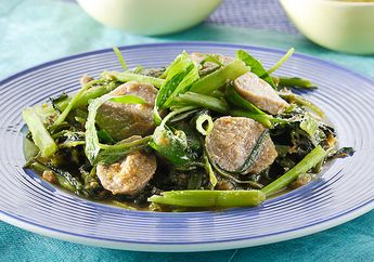 Menu Buka Puasa Praktis untuk Makan Malam Istimewa, Tumis Kangkung Bakso Ini Solusinya