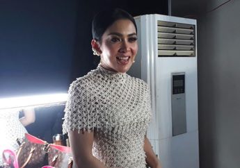 Belum Gelar Resepsi Pernikahan di Indonesia, Syahrini Sebut Akan Adakan Pesta Sebelum Ramadan