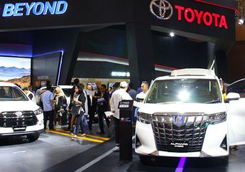 Toyota Siapkan THR 1 Unit Alphard Bagi Pembeli