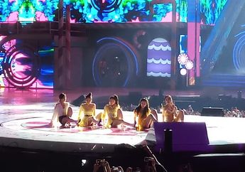 Panggung Licin, Red Velvet Sukses Tampil di Konser Korean Wave 2019!