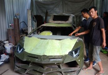 Bermodalkan Rp 350 Juta, Pria Lulusan SMP di Gunungkidul Ini Mampu Sulap Sedan Lawas Jadi Lamborghini Seharga Miliaran Rupiah!