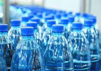 Sering Terjadi, Ternyata Tinggalkan 5 Barang Ini Di Mobil Bisa Berakibat Fatal! Dari Botol Air Minum Hingga Lipstik