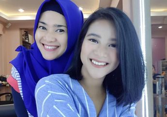 Favorit! Ini 3 Gaya Kece Anak Ikke Nurjanah, Siti Adira Kania dengan 1 Model Celana Jeans!