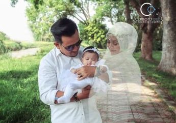 Mengejutkan, Pria Ini Berfoto Bersama 'Arwah' Sang Istri Untuk Mengabulkan Permintaannya Jelang Ajal Menjemput