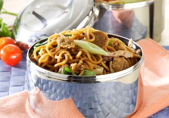 Menu Sahur Praktis Tanpa Nasi? Sajikan Resep Mie Goreng Bakso Supaya Tidak Bosan