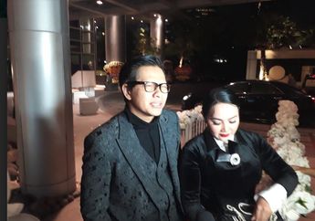 Armand Maulana dan Dewi Gita Bongkar Souvenir Dinner Silaturahmi Syahrini dan Reino Barack, Ini Isinya!