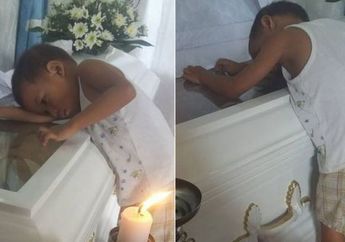 Bikin Air Mata Menetes, Gadis Kecil Ini Berhari-hari Peluk Ibunya di Peti Mati Hingga Tertidur di Atas Kursi