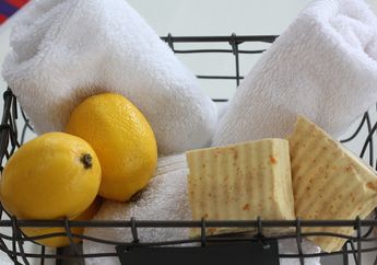 Khawatir Kulit Leher Kusam? Hanya #5MenitAja Racik Scrub Alami dari Lemon dan Garam