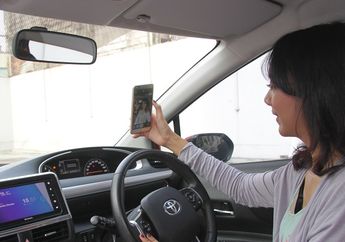 Bukber Tetap Tampil Kece, Ini 5 Tips Makeup di Mobil