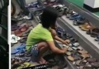Bikin Haru! Gadis Kecil yang Jadi Pemulung Ini Selalu Rapikan Sandal Jemaah di Masjid Setiap Hari!
