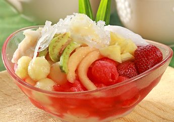 Minuman Buka Puasa Sehat dan Segar Seperti Sop Buah Ini Sulit Banget Dilupakan