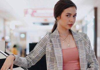 Kepoin Manisnya 3 Fashion Yuki Kato Tampil Modis Pakai Outfit Plaid!