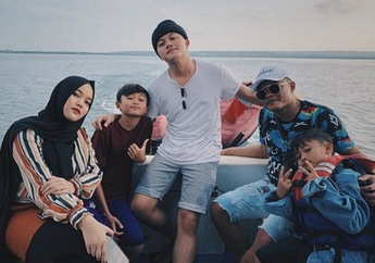 Ayahnya Buka Puasa Pakai Menu Sederhana, Rizky Febian Justru Mengeluh Karena Hal Ini!