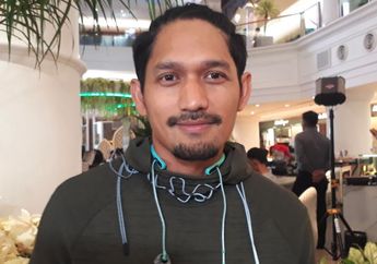 Ibnu Jamil Lelang Sepatu Hingga Headphone-nya Untuk Beramal