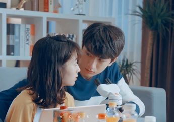 5 Alasan Karakter Gu Wei Yi di Drama Cina ‘Put Your Head on My Shoulder’ Adalah Sosok Cowok Idaman!