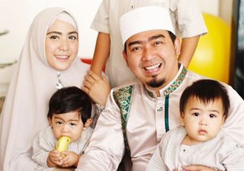 Mengintip Rumah Mewah Ustaz Solmed Seharga 25 Miliar, di Dalamnya Ada Kafe Pribadi, Lo!