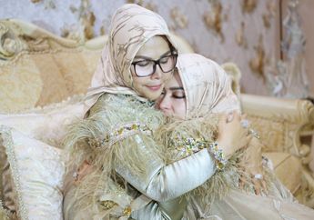 Besanan dengan Konglomerat, Rumah Ibu Syahrini di Bogor Mewah bak Istana! Piring Makannya Lapis Emas 24 Karat