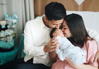 Tasya Kamila dan Randi Bachtiar Cukur Sendiri Rambut Jabrik Putranya, Tasya: Lho Kok Anakku Beda Mukanya!