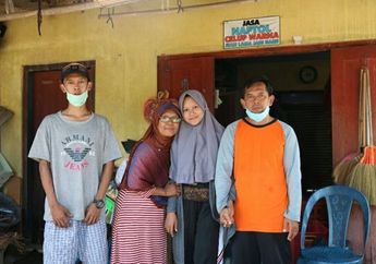 Inspiratif, Seorang Anak Tukang Sampah Ini Berhasil Diterima di UGM Tanpa Tes!