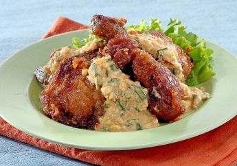Resep Ayam Goreng Tepung Siram Telur Asin Enak Ini Bisa Disajikan Pemula Sekalipun!