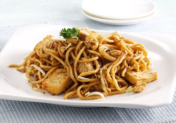 Menu Sahur Praktis Tanpa Nasi, Mi Goreng India Ini Hadir dengan Aroma Kari yang Menggoda