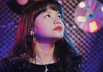 Anti Boring! Tiru 4 Fashion Amel Carla dengan Jaket Kulit yang Kece Buat Outfit Bukber!