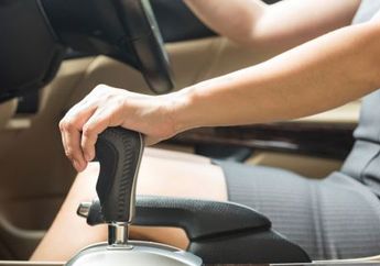 Transmisi Mobil Matik Bisa Panjang Umur, Hindari 3 Kelakuan Ini