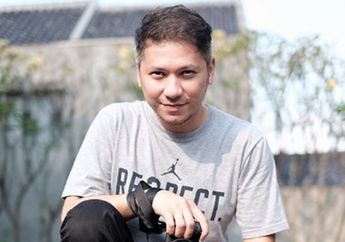 Roy Marten Sebut Putranya Sudah Punya Pacar Baru, Gading Marten Bungkam dan Makan Mewah Sendirian