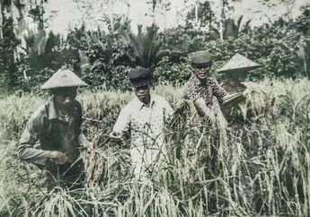 Foto-foto Sendu yang Bercerita Tentang Tahanan Politik di Pulau Buru. Gara-gara Peristiwa G30S/PKI, Mereka Dibuang Tanpa Proses Pengadilan