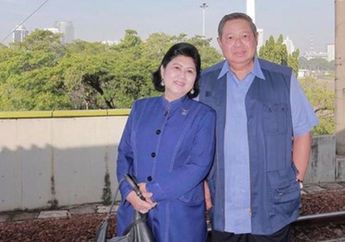 Jadi Penyemangat Makan Ani Yudhoyono Di Rumah Sakit, Tangis SBY Pecah Saat Salami Pelayat, ‘Ibu Sudah Tiada’