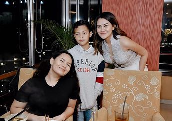 Kontras dengan Sang Adik yang Eksis, Begini Kabar Putri Pertama Adjie Massaid yang Jarang Tersorot, Bak Pinang Dibelah Dua!