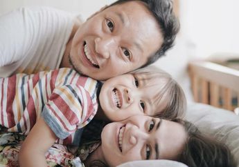 Kocak! Cara Ringgo Agus Rahman Ucapkan Selamat Ulang Tahun Pernikahan pada Sang Istri