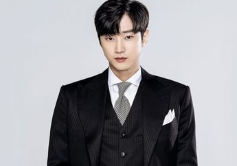 Posting Foto dengan Gaya Rambut Baru, Jinyoung 'B1A4' Diam-diam Pergi Wamil!