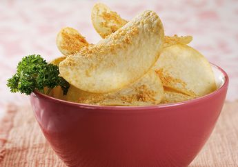Resep Garlic and Cheese Potato Chips Enak, Snack Sederhana yang Bikin Nagih