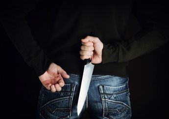 Emosi karena Tak Mau Kembalikan Handphone, Nelayan ini Tega Tikam Kekasihnya yang Masih Berusia 16 Tahun