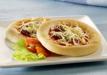 Masak Apa Besok? Si Kecil Pasti Senang Kalau Disuguhkan Pizza Mini Bakso Ini