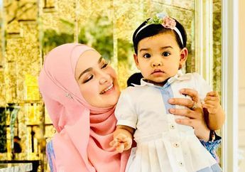 Dinanti Selama 12 Tahun, Siti Nurhaliza Kaget Putrinya Hampir Jatuh dari Motor Setelah Makan Siang