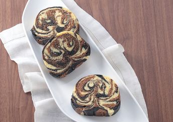 Resep Bolu Kukus Tiga Warna Sederhana, Camilan Spesial Siang Ini
