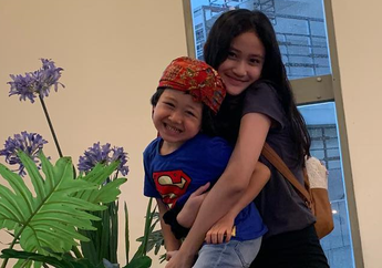 Nempel Terus! Akrabnya Leya & Adik Sambungnya, Anak Dari Deswita Maharani!