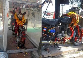 Bukan Patung Dewa! di Kuil ini Kamu Akan Menemukan Motor Untuk di Sembah, Ada Cerita Unik Dibaliknya