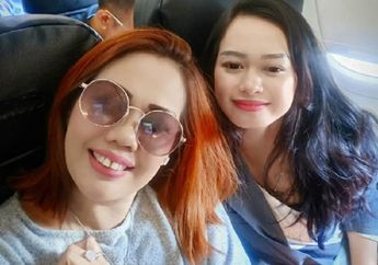 Pilih Lepas Hijab Demi Dapat Job, Kini Elly Sugigi Rela Balikan dan Dimadu Mantan Suami: 'Laki-laki Itu kan 4 Istrinya, Gak Apa-apa'