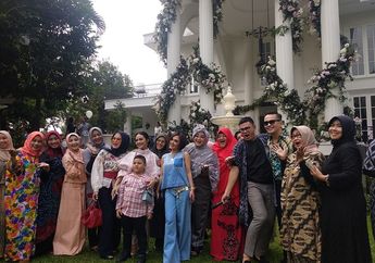 Dipertambahan Usia yang ke-45, Rina Gunawan Rayakan Ultah Sambil Promo Venue Wedding