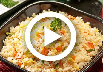 (Video) Resep Nasi Goreng Putih, Sederhana Tapi Rasanya Luar Biasa!