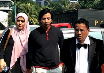 Didampingi Hotman Paris, Fairuz A Rariq dan Sonny Septian Datangi Polda Metro Jaya!